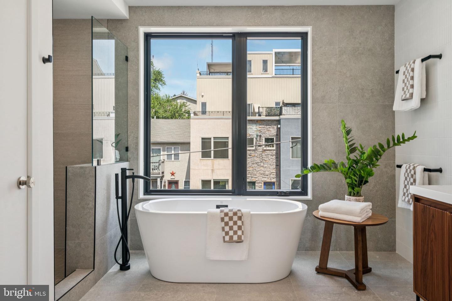 Philadelphia, Pennsylvania, 19128, United States, 4 Bedrooms Bedrooms, ,4 BathroomsBathrooms,Residential,For Sale,1898487