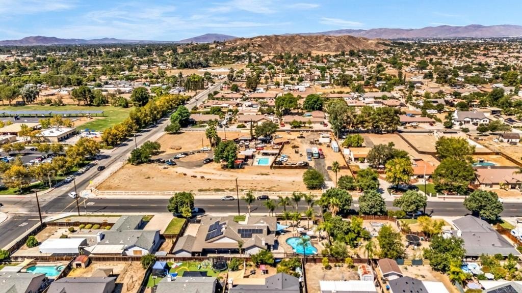 Hemet, California, 92544, United States, 5 Bedrooms Bedrooms, ,4 BathroomsBathrooms,Residential,For Sale,1940395