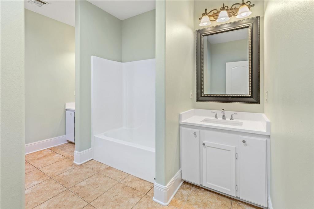 Lake Charles, Louisiana, 70611, United States, 5 Bedrooms Bedrooms, ,5 BathroomsBathrooms,Residential,For Sale,1944572