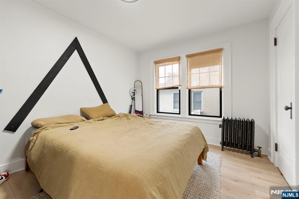 Rutherford, New Jersey, 07070, United States, 4 Bedrooms Bedrooms, ,2 BathroomsBathrooms,Residential,For Sale,1977707