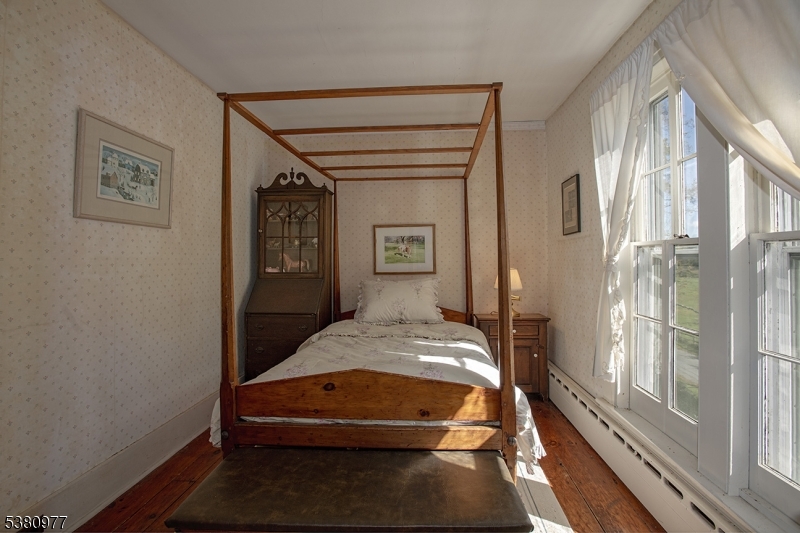 Andover Twp., New Jersey, 07860, United States, 4 Bedrooms Bedrooms, ,3 BathroomsBathrooms,Residential,For Sale,1941972
