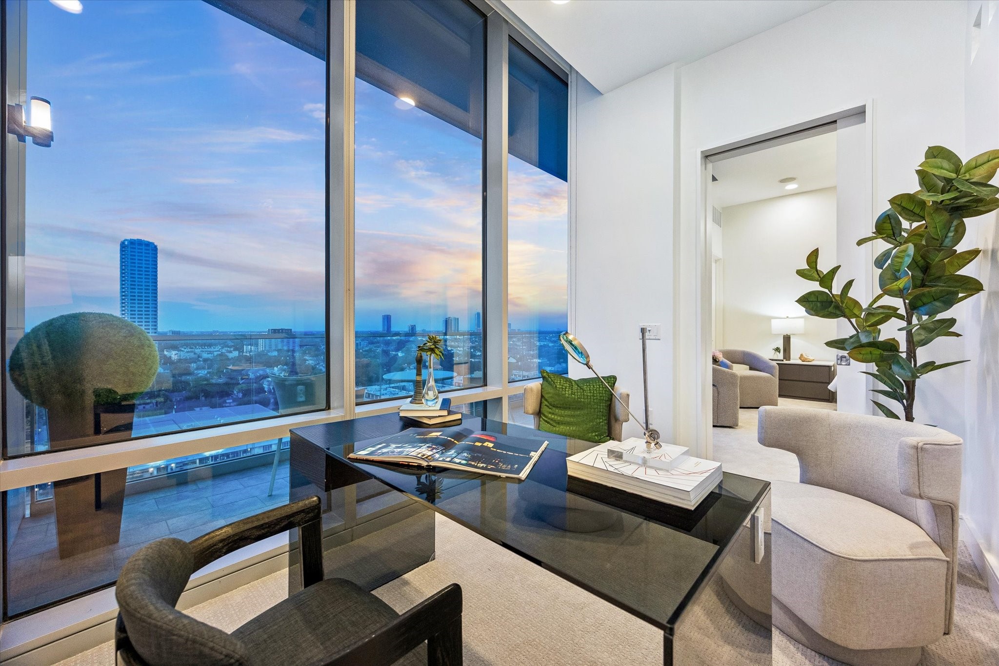  2727 Kirby Drive #13E - 物件實景