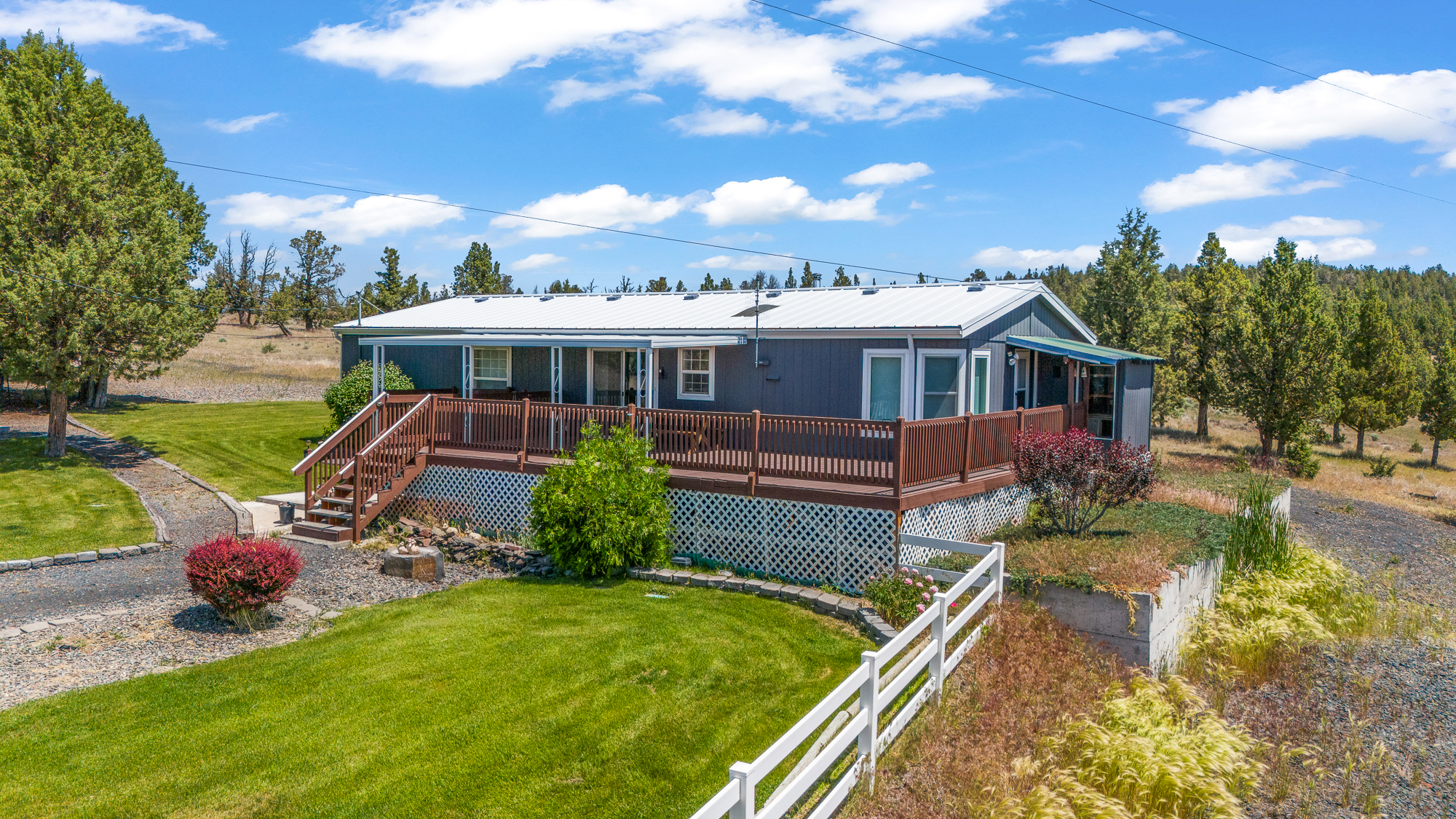 Prineville, Oregon, 97754, United States, 3 Bedrooms Bedrooms, ,2 BathroomsBathrooms,Residential,For Sale,1885821