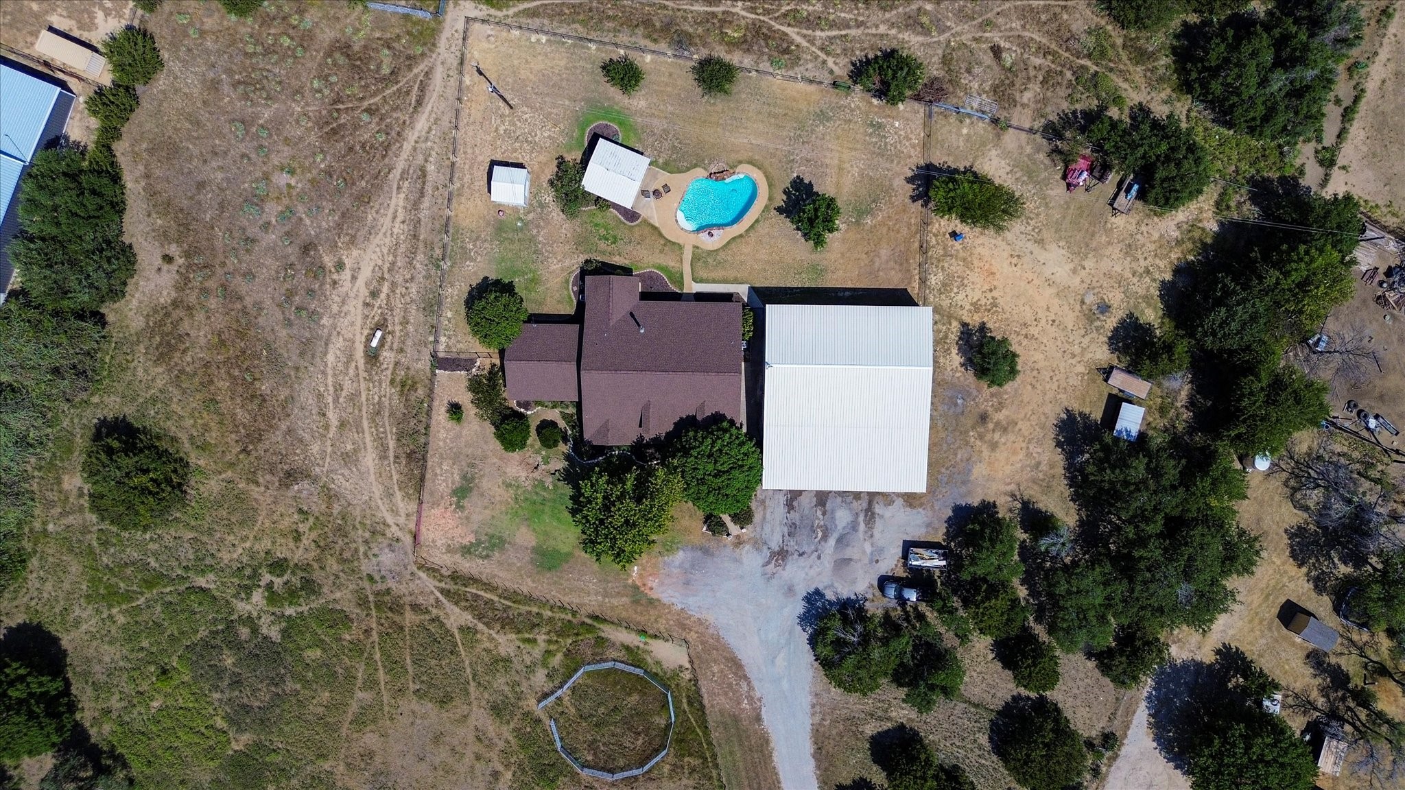 Weatherford, Texas, 76088, United States, 4 Bedrooms Bedrooms, ,3 BathroomsBathrooms,Residential,For Sale,1885521
