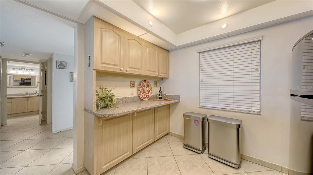 Longboat Key, Florida, 34228, United States, 3 Bedrooms Bedrooms, ,2 BathroomsBathrooms,Residential,For Sale,1793639