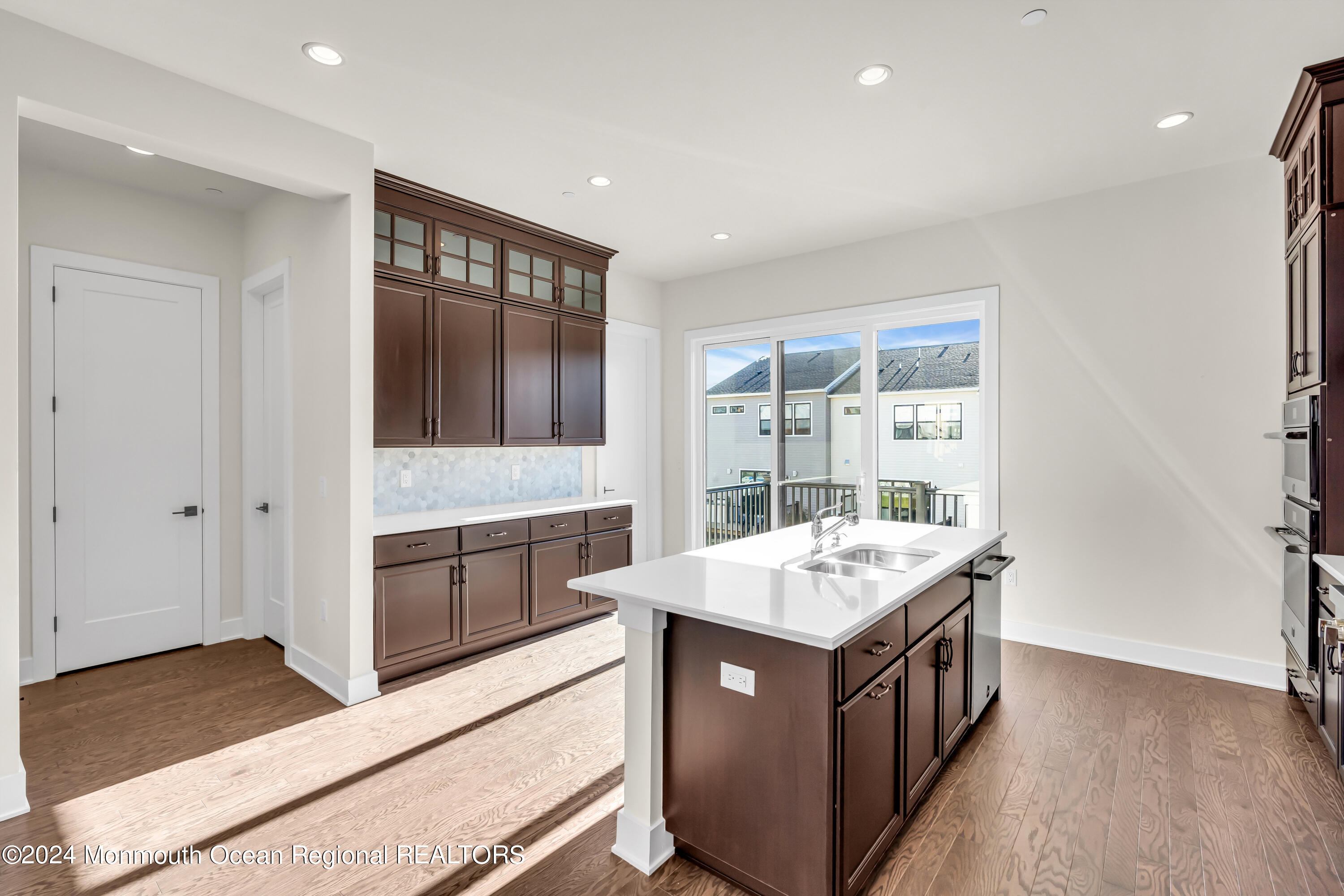 Middletown, New Jersey, 07748, United States, 4 Bedrooms Bedrooms, ,4 BathroomsBathrooms,Residential,For Sale,2001842