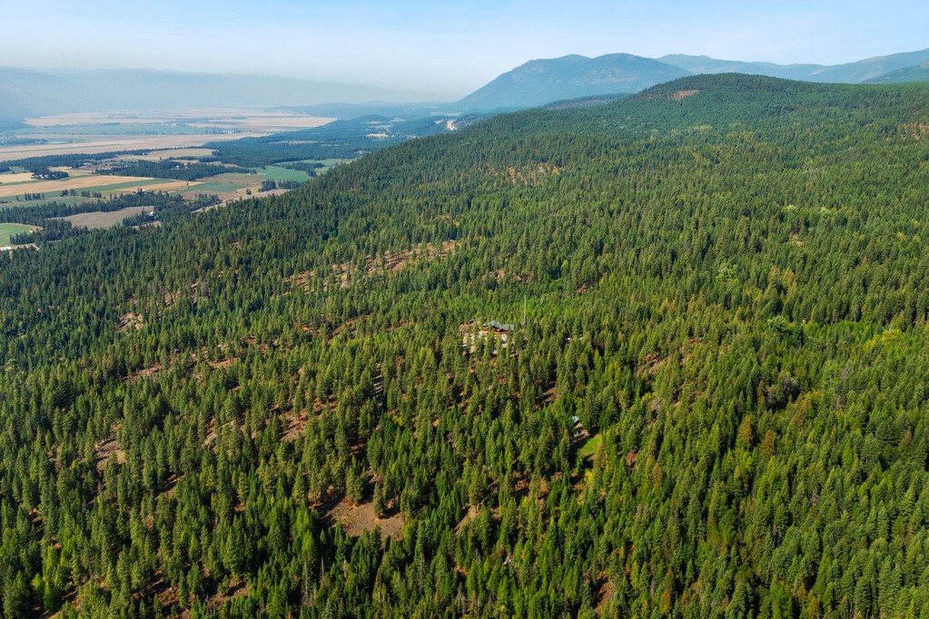 Bonners Ferry, Idaho, 83805, United States, 3 Bedrooms Bedrooms, ,4 BathroomsBathrooms,Residential,For Sale,1984473