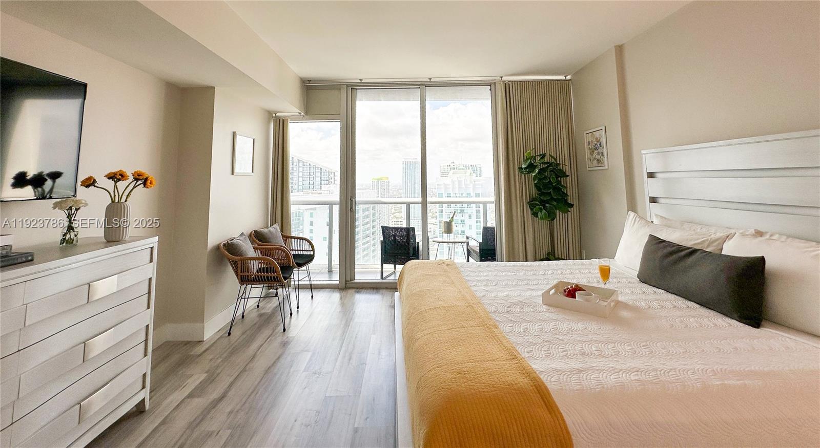 Miami, Florida, 33131, United States, ,1 BathroomBathrooms,Residential,For Sale,2000596