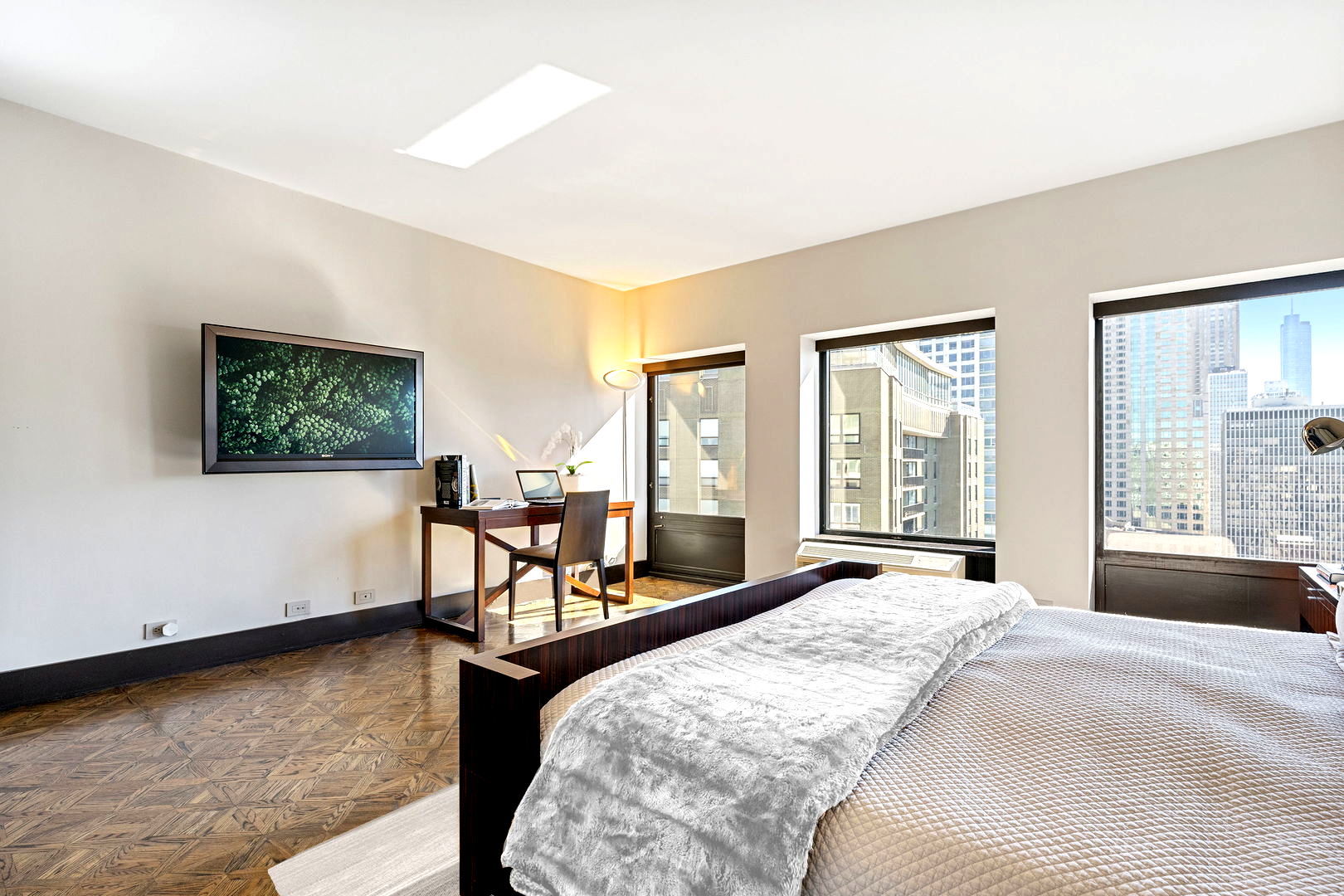 Chicago, Illinois, 60611, United States, 2 Bedrooms Bedrooms, ,3 BathroomsBathrooms,Residential,For Sale,1730203