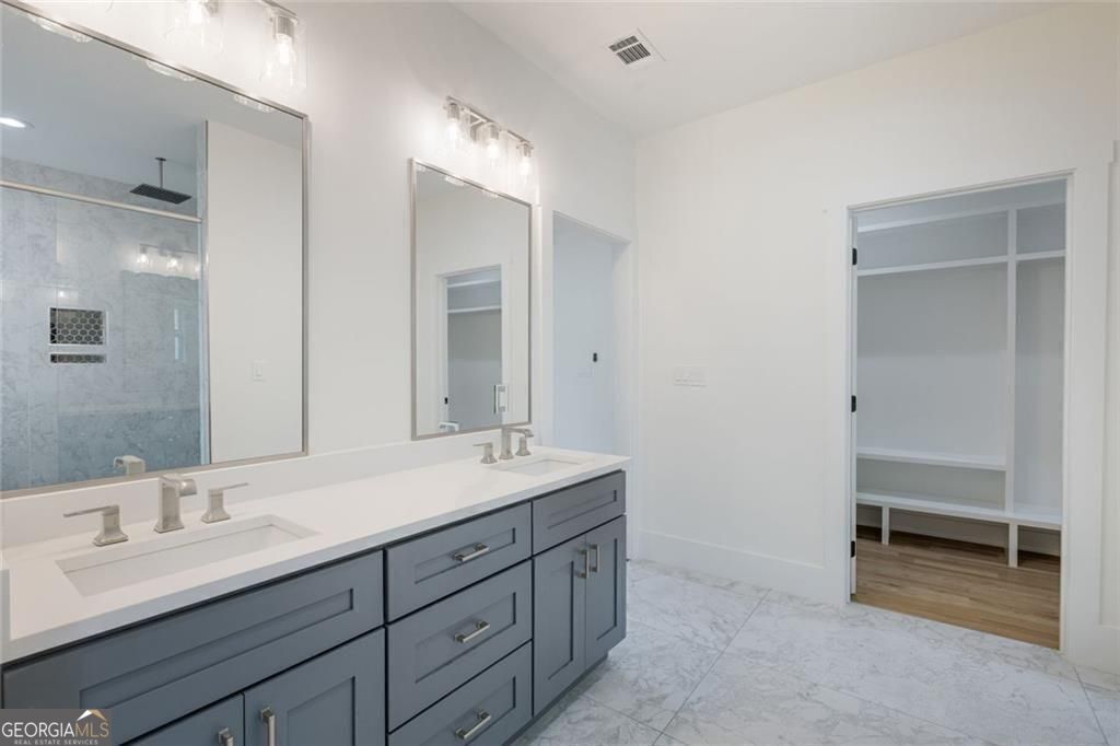 Avondale Estates, Georgia, 30002, United States, 5 Bedrooms Bedrooms, ,5 BathroomsBathrooms,Residential,For Sale,1904191