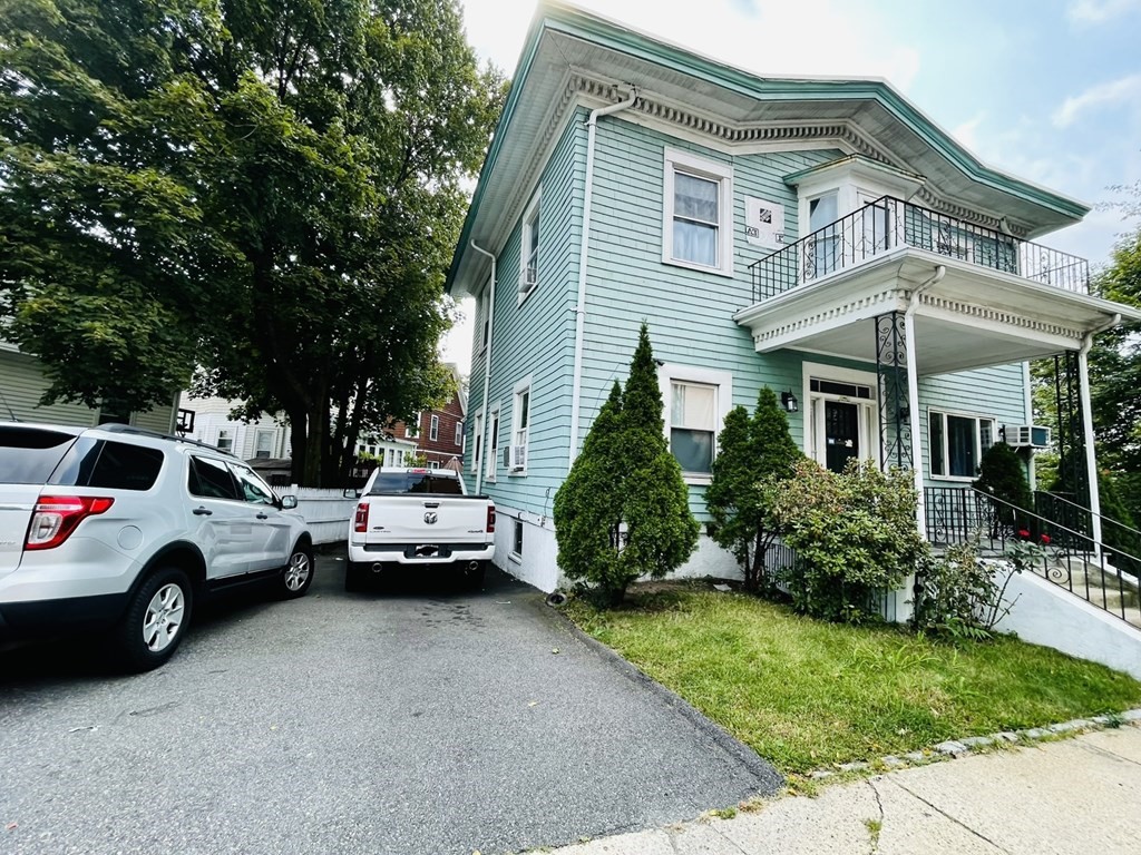 499 Salem St, Medford, Massachusetts, 02155, United States, 4 Bedrooms Bedrooms, ,3 BathroomsBathrooms,Residential,For Sale,499 Salem St,1011019