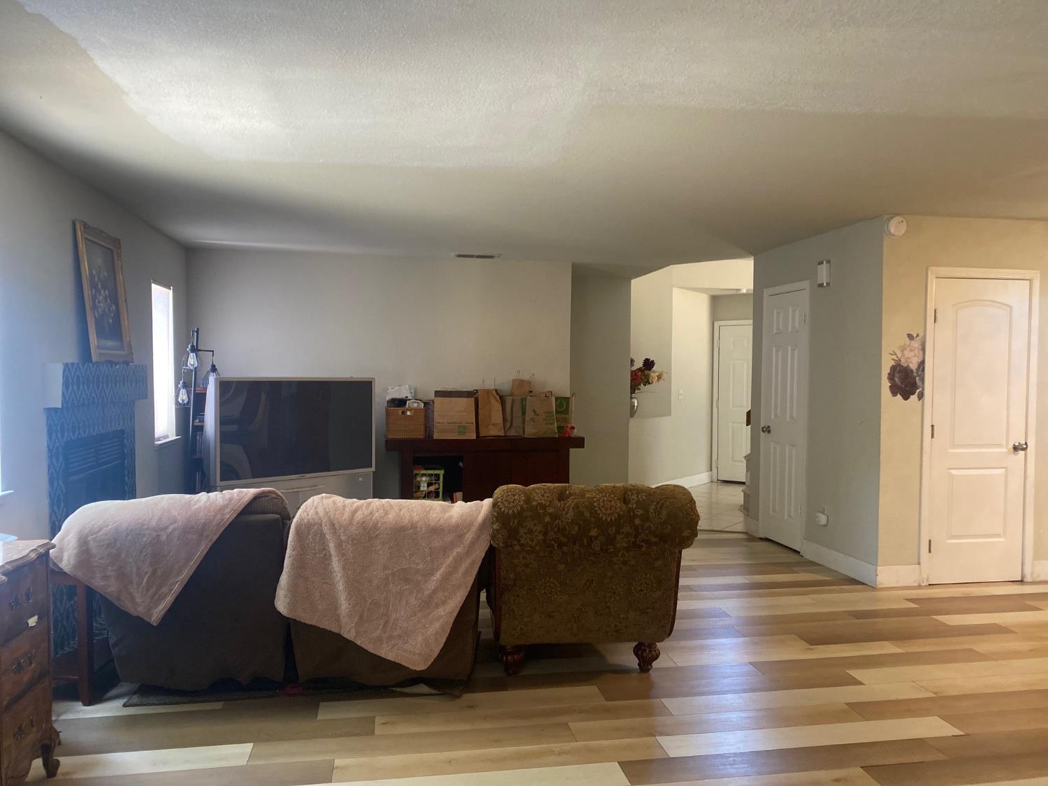 Sacramento, California, 95838, United States, 4 Bedrooms Bedrooms, ,3 BathroomsBathrooms,Residential,For Sale,1895682