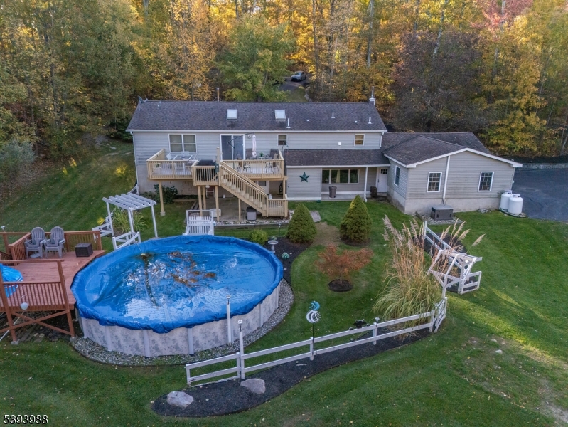 Newton, New Jersey, 07860, United States, 3 Bedrooms Bedrooms, ,3 BathroomsBathrooms,Residential,For Sale,1980842