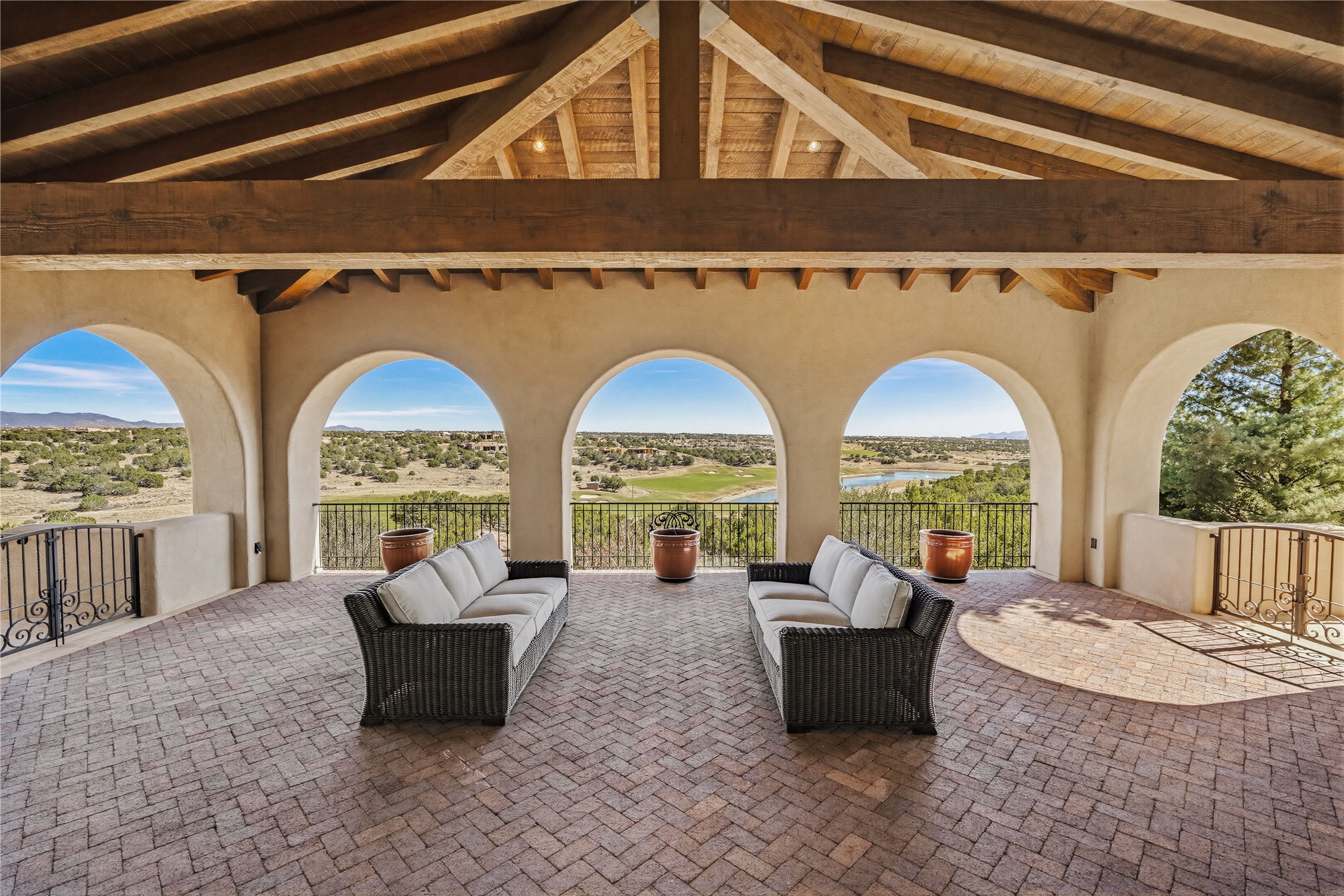  16 Hacienda Rincon - 物件實景