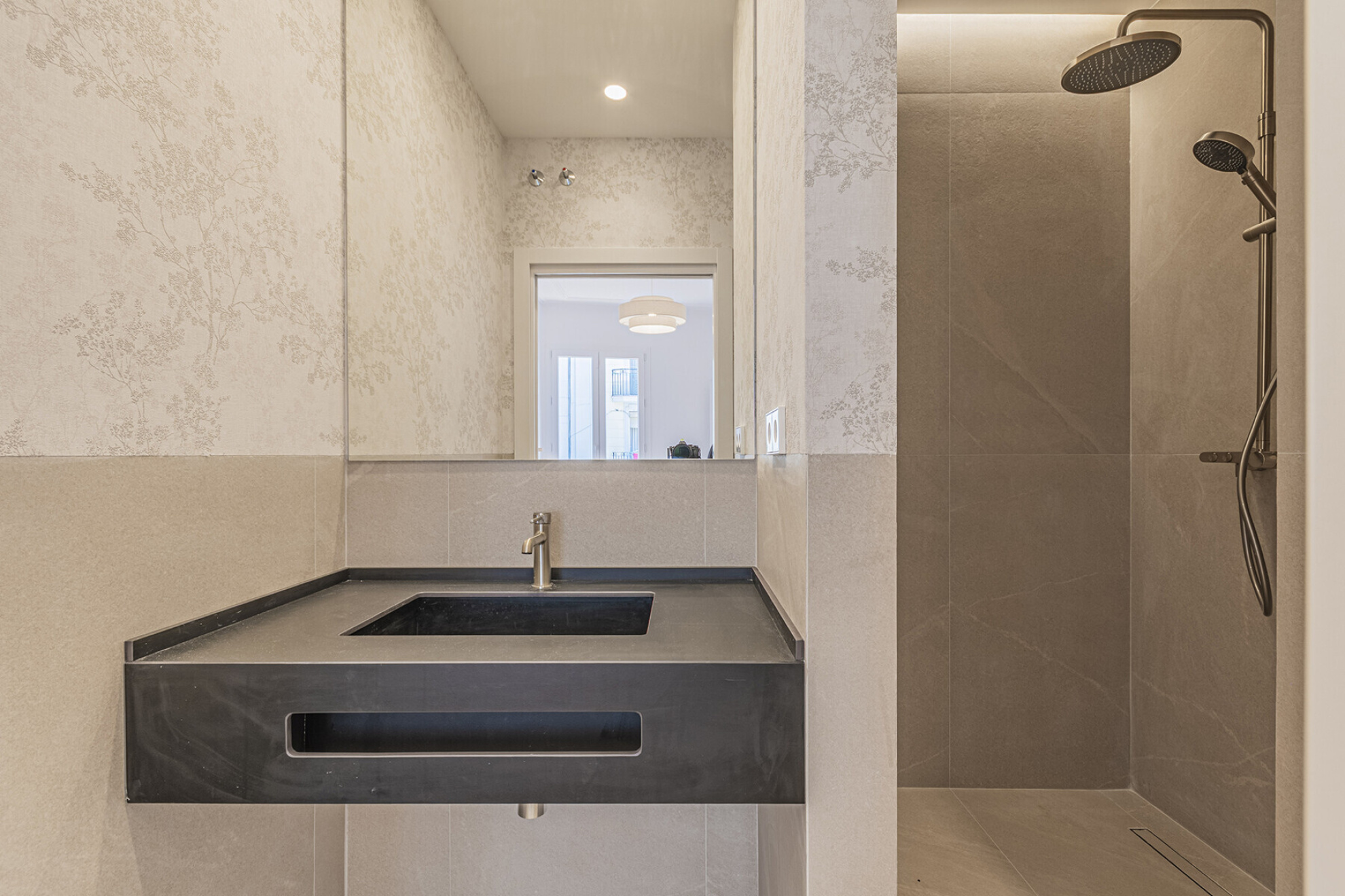  Newly renovated apartment near the sea and the mountains - 物件實景