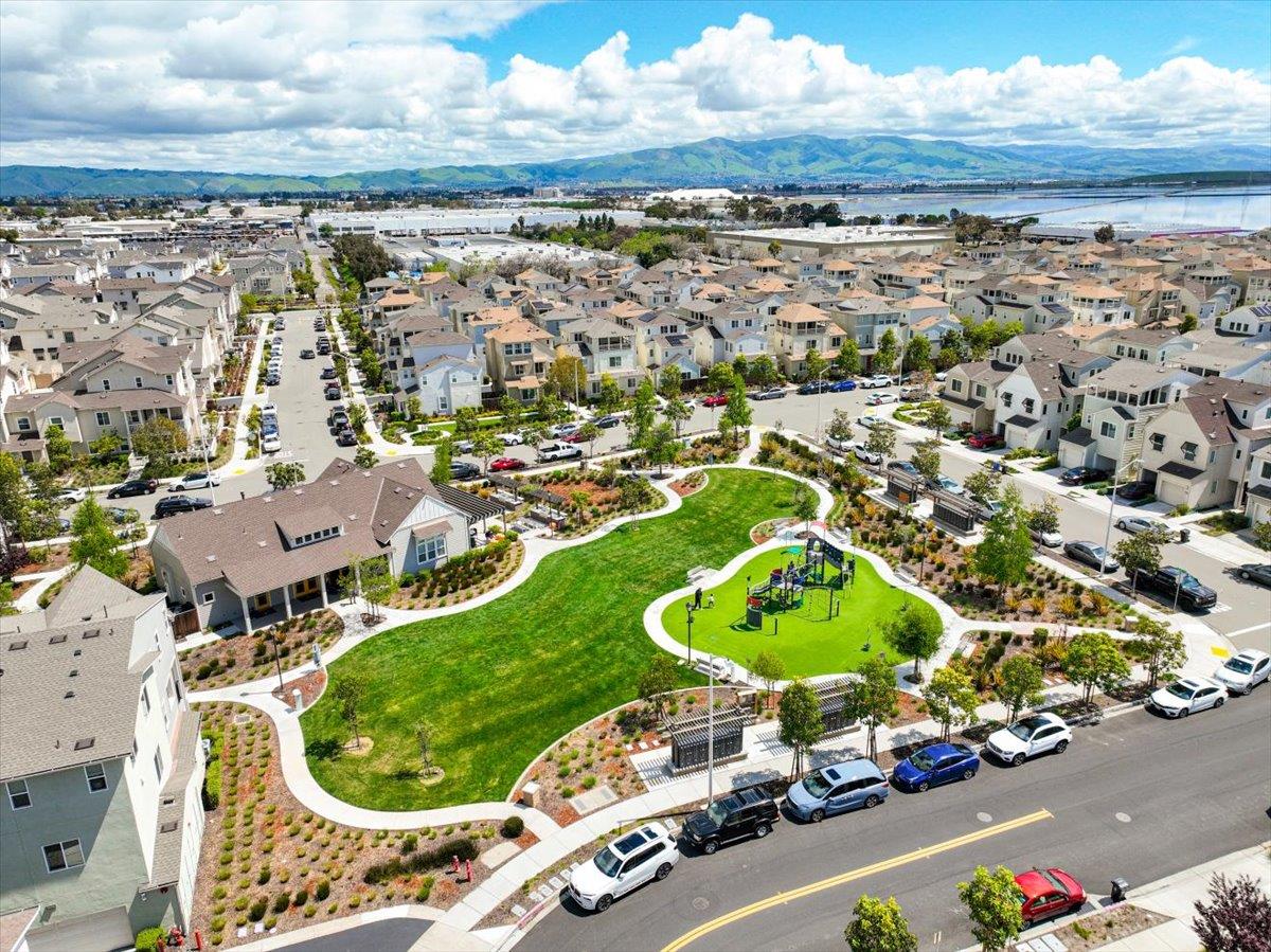 Newark, California, 94560, United States, 4 Bedrooms Bedrooms, ,4 BathroomsBathrooms,Residential,For Sale,1926207