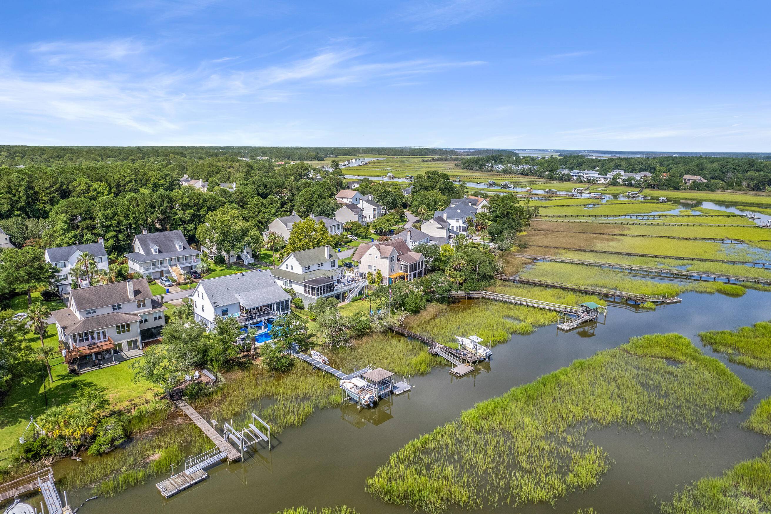 Mount Pleasant, South Carolina, 29466, United States, 3 Bedrooms Bedrooms, ,4 BathroomsBathrooms,Residential,For Sale,1798311