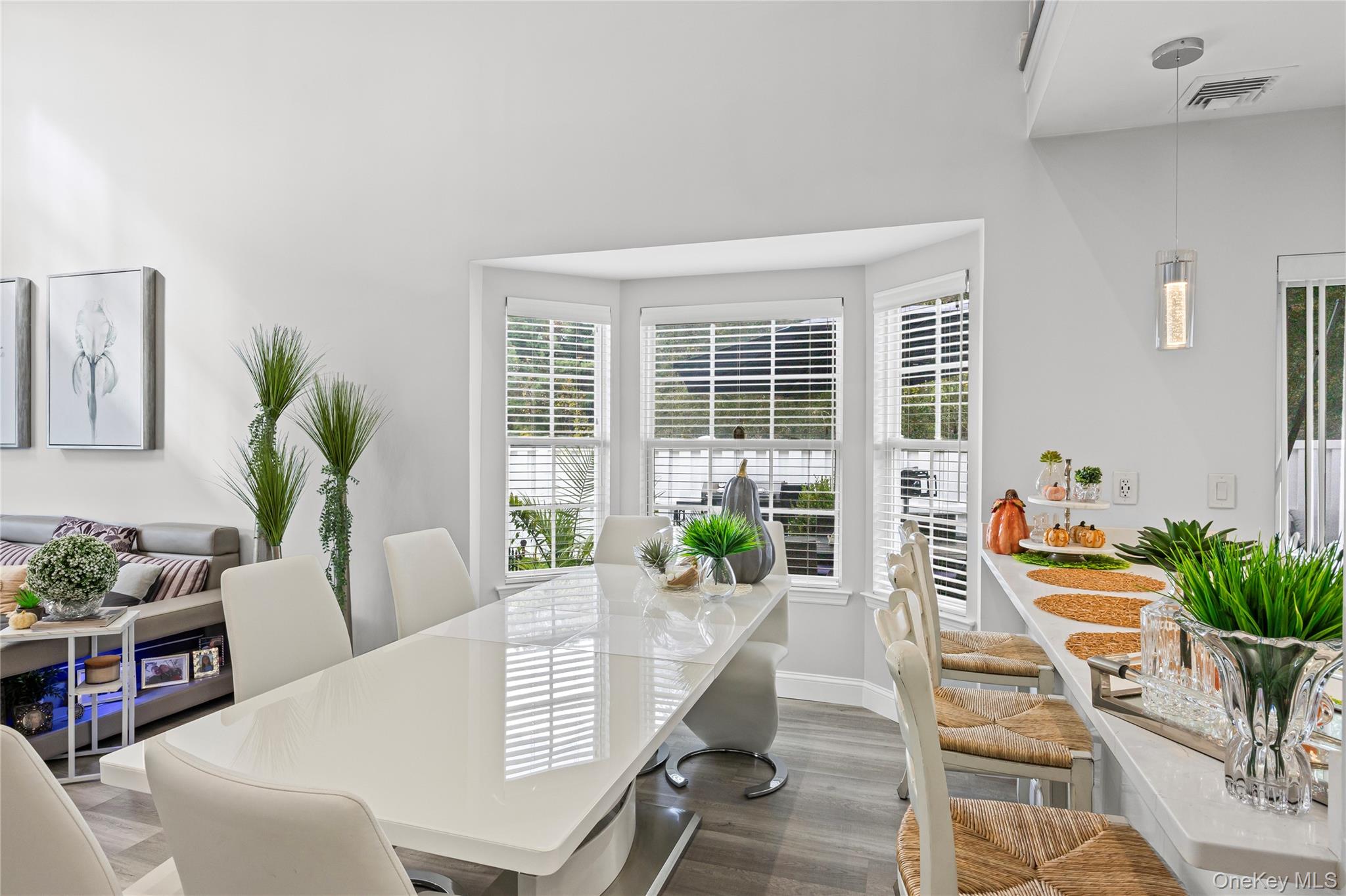 Middle Island, New York, 11953, United States, 2 Bedrooms Bedrooms, ,2 BathroomsBathrooms,Residential,For Sale,1986490