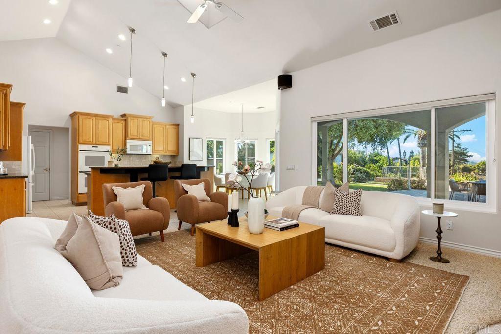 Vista, California, 92084, United States, 4 Bedrooms Bedrooms, ,3 BathroomsBathrooms,Residential,For Sale,1988004