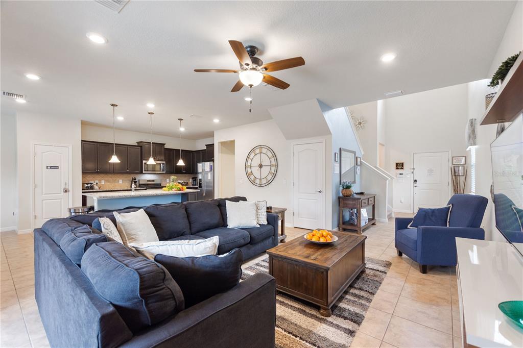 Davenport, Florida, 33837, United States, 5 Bedrooms Bedrooms, ,4 BathroomsBathrooms,Residential,For Sale,1933359