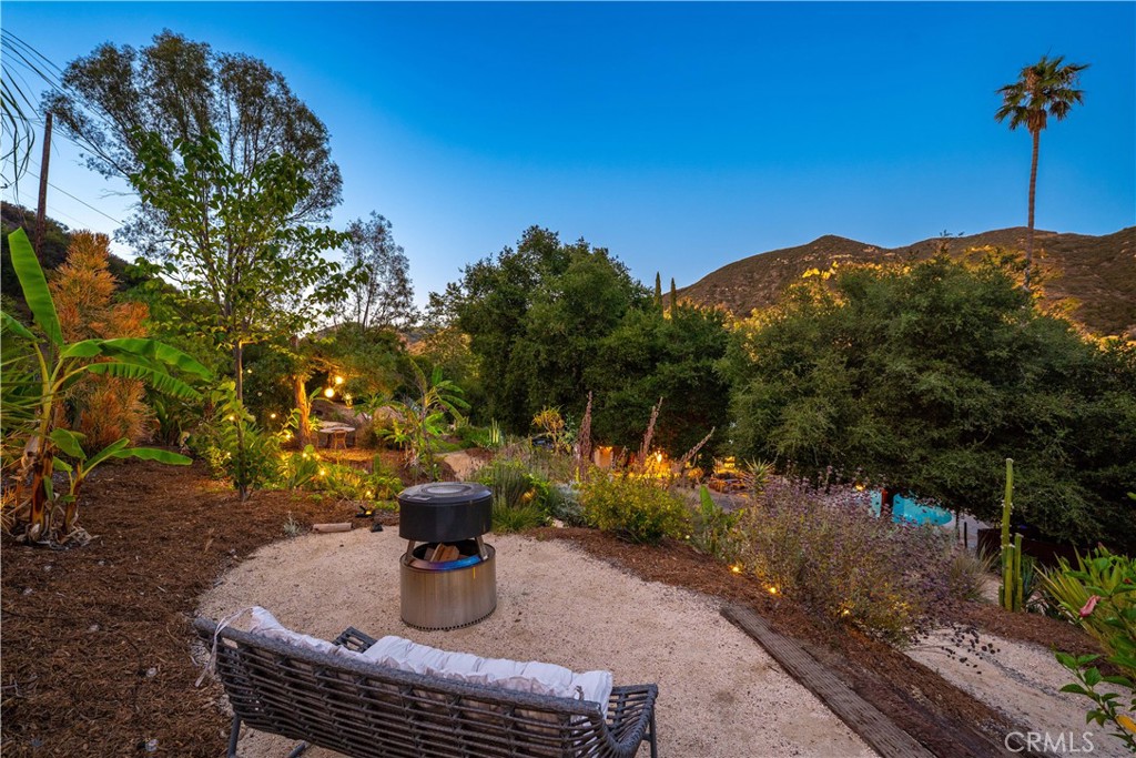 Calabasas, California, 91302, United States, 4 Bedrooms Bedrooms, ,3 BathroomsBathrooms,Residential,For Sale,1890282