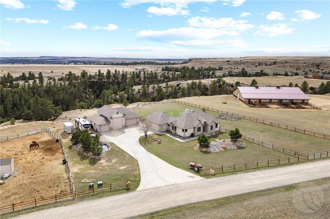 Molt/Rapelje, Montana, 59106, United States, 4 Bedrooms Bedrooms, ,3 BathroomsBathrooms,Residential,For Sale,1789052