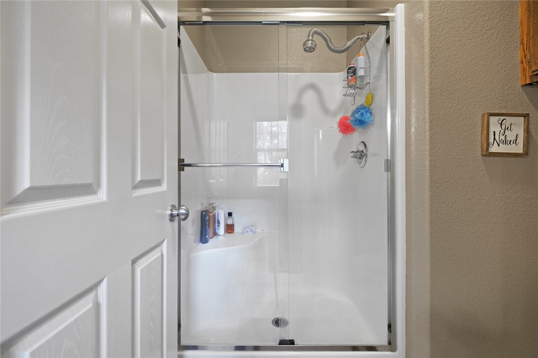 Bella Vista, Arkansas, 72714, United States, 4 Bedrooms Bedrooms, ,3 BathroomsBathrooms,Residential,For Sale,1949126