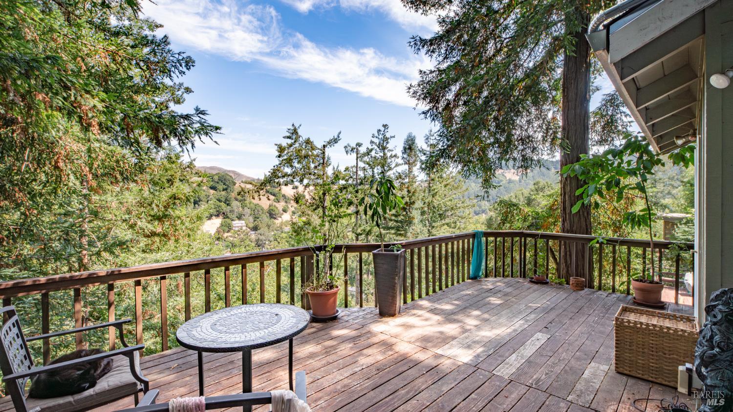 Woodacre, California, 94973, United States, 4 Bedrooms Bedrooms, ,3 BathroomsBathrooms,Residential,For Sale,1941633