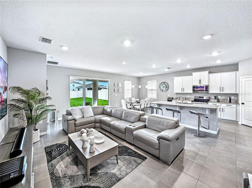 Wesley Chapel, Florida, 33545, United States, 4 Bedrooms Bedrooms, ,3 BathroomsBathrooms,Residential,For Sale,1906709