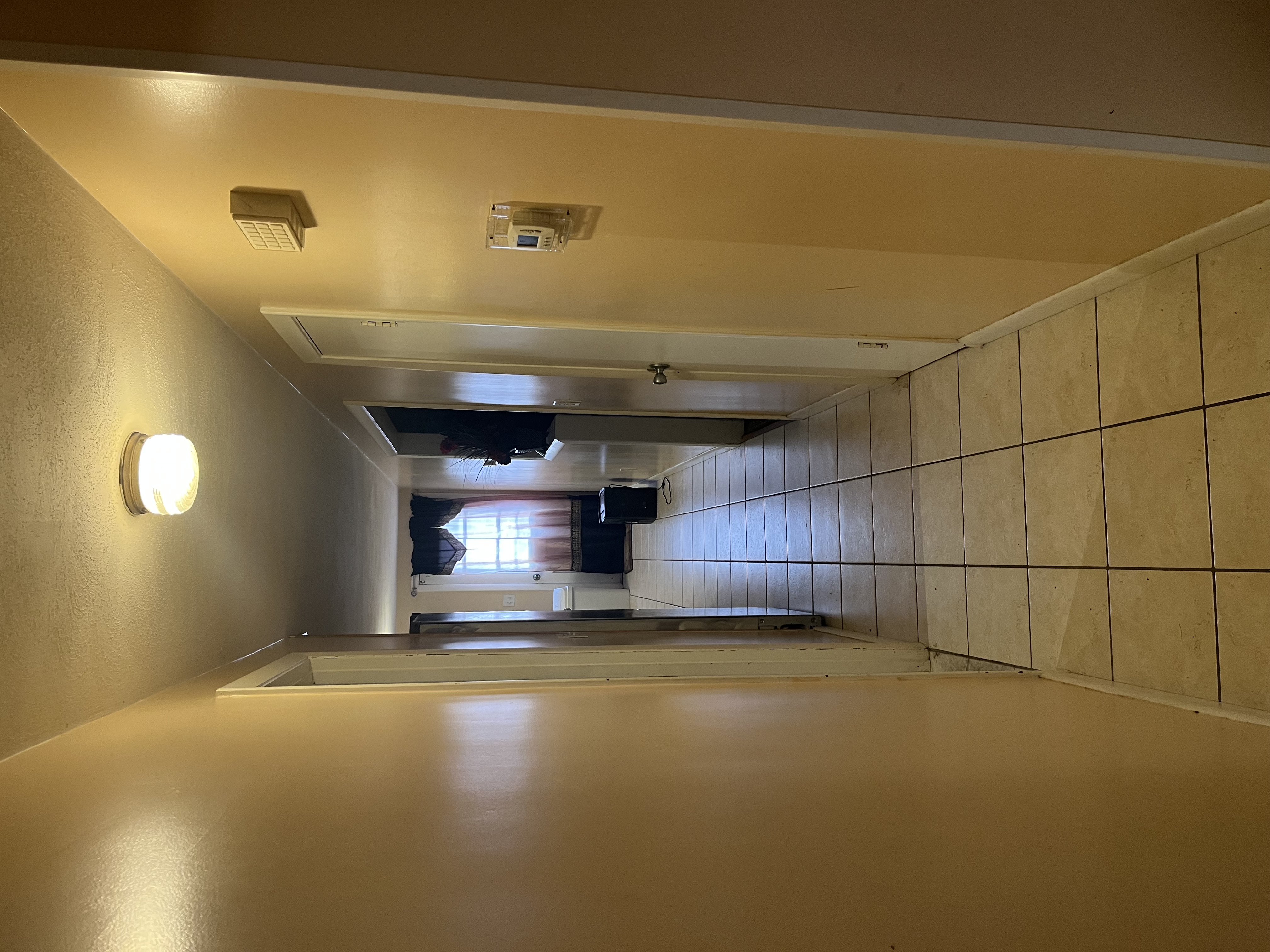 North Providence, Rhode Island, 02911, United States, 4 Bedrooms Bedrooms, ,4 BathroomsBathrooms,Residential,For Sale,1981959