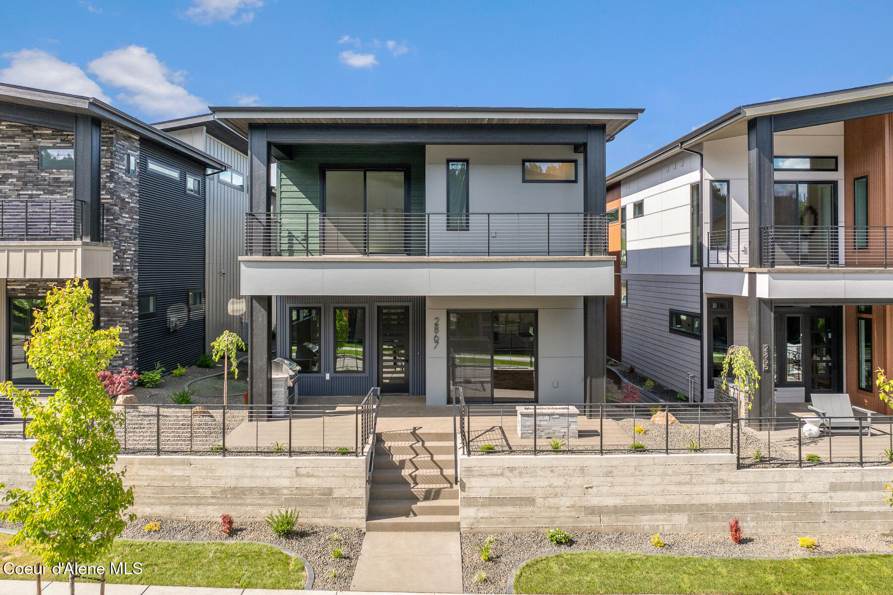 Coeur d'Alene, Idaho, 83814, United States, 3 Bedrooms Bedrooms, ,4 BathroomsBathrooms,Residential,For Sale,2014770