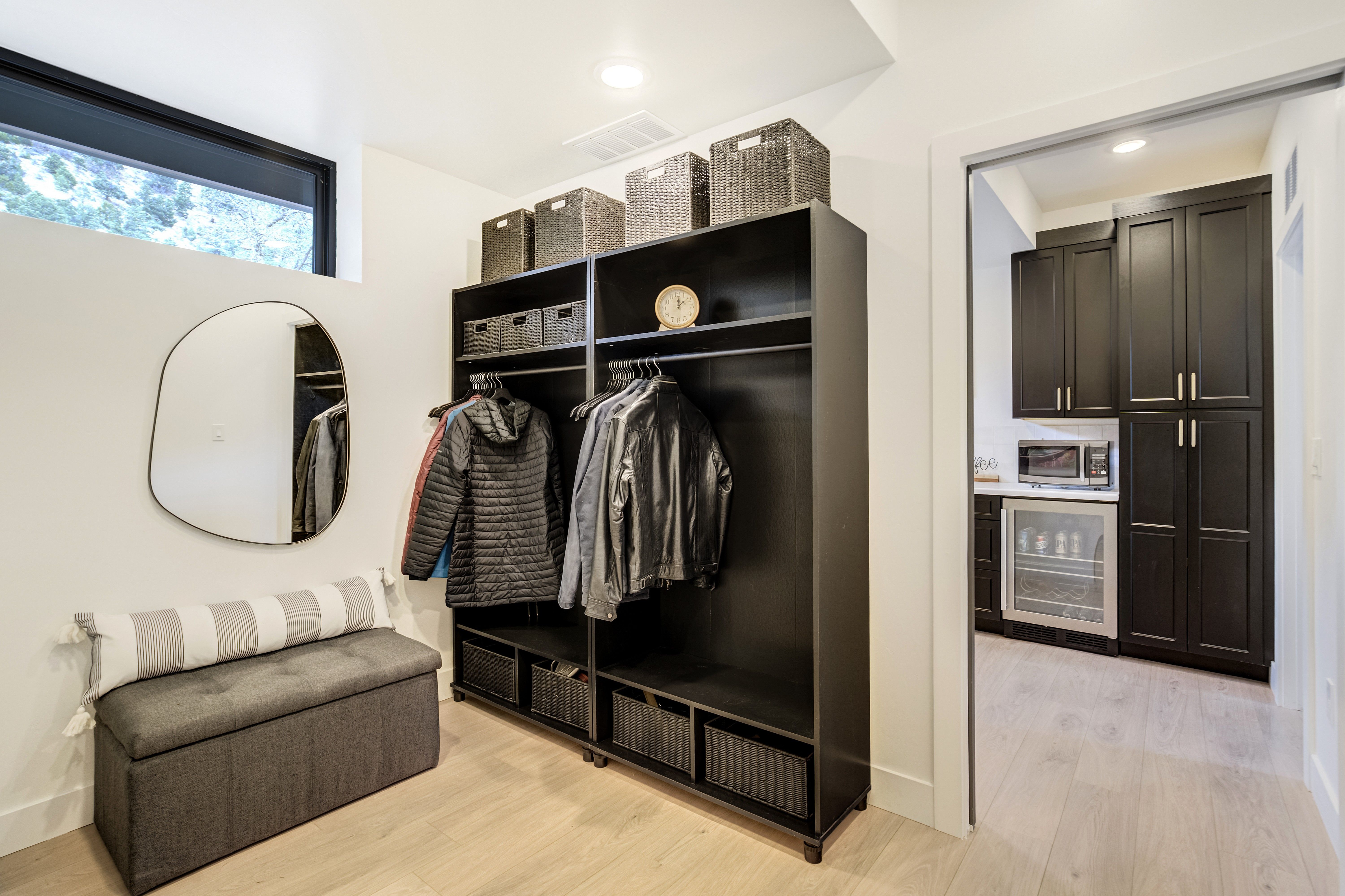  Modern Mountain Retreat with Panoramic Views & Trail Access - 物件實景