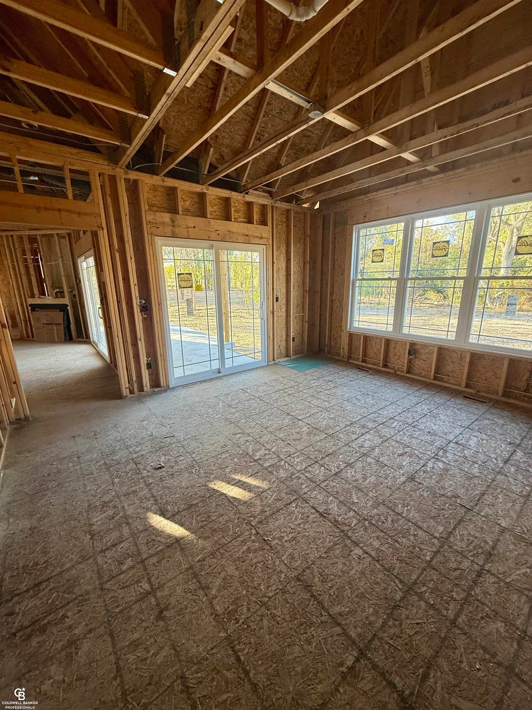 Saint Clair, Michigan, 48079, United States, 5 Bedrooms Bedrooms, ,3 BathroomsBathrooms,Residential,For Sale,1868315