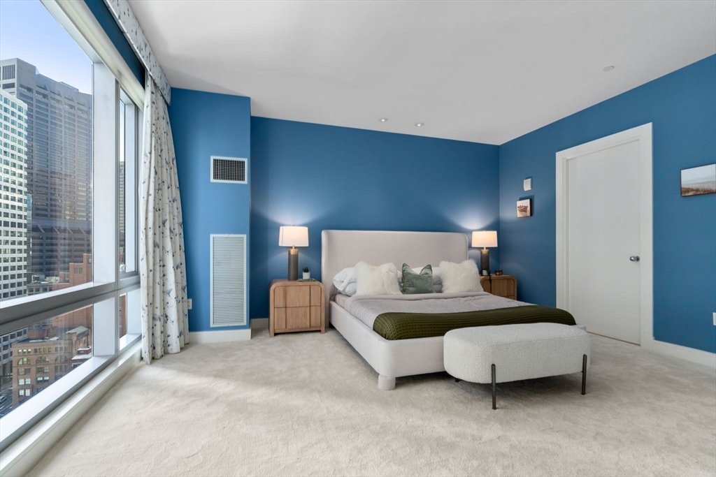 Boston, Massachusetts, 02210, United States, 3 Bedrooms Bedrooms, ,4 BathroomsBathrooms,Residential,For Sale,1821296