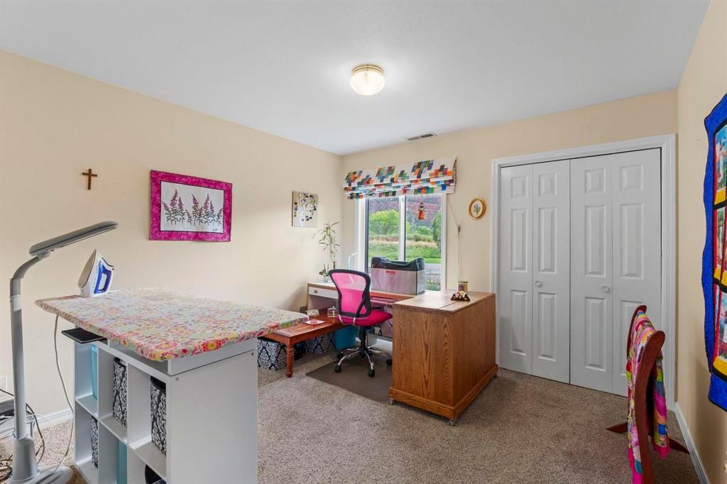 Durango, Colorado, 81301, United States, 3 Bedrooms Bedrooms, ,2 BathroomsBathrooms,Residential,For Sale,1949402