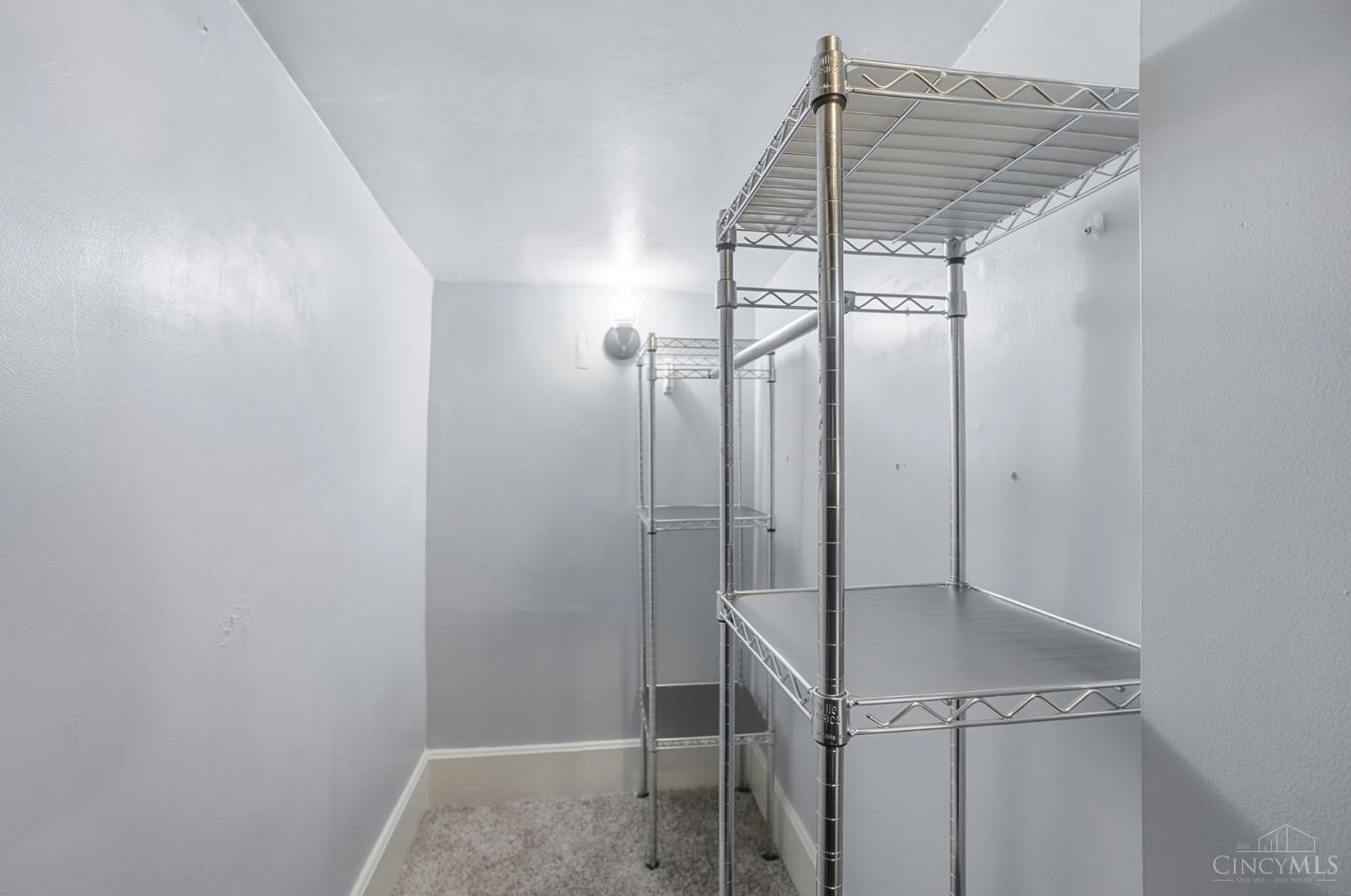 Cincinnati, Ohio, 45202, United States, 3 Bedrooms Bedrooms, ,2 BathroomsBathrooms,Residential,For Sale,2002925