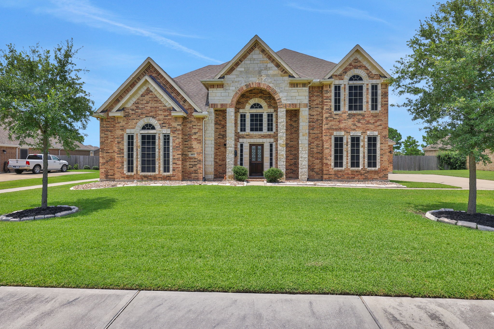 Mont Belvieu, Texas, 77523, United States, 5 Bedrooms Bedrooms, ,4 BathroomsBathrooms,Residential,For Sale,1906104