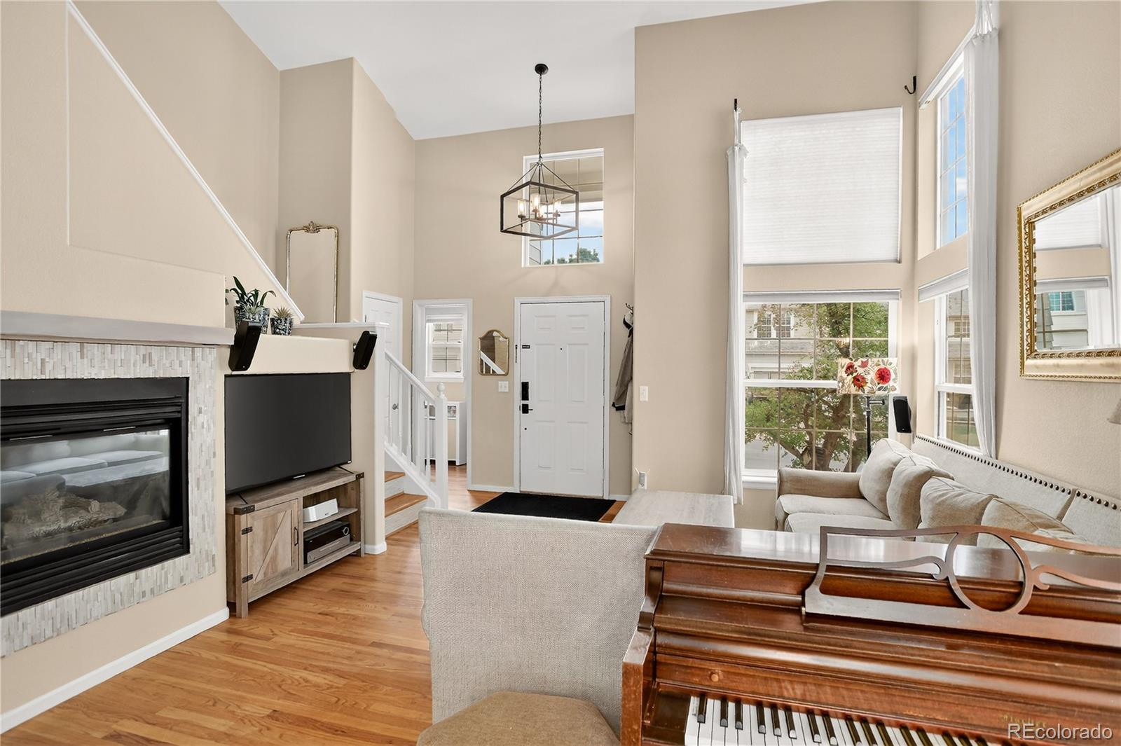 Highlands Ranch, Colorado, 80129, United States, 3 Bedrooms Bedrooms, ,2 BathroomsBathrooms,Residential,For Sale,1941045