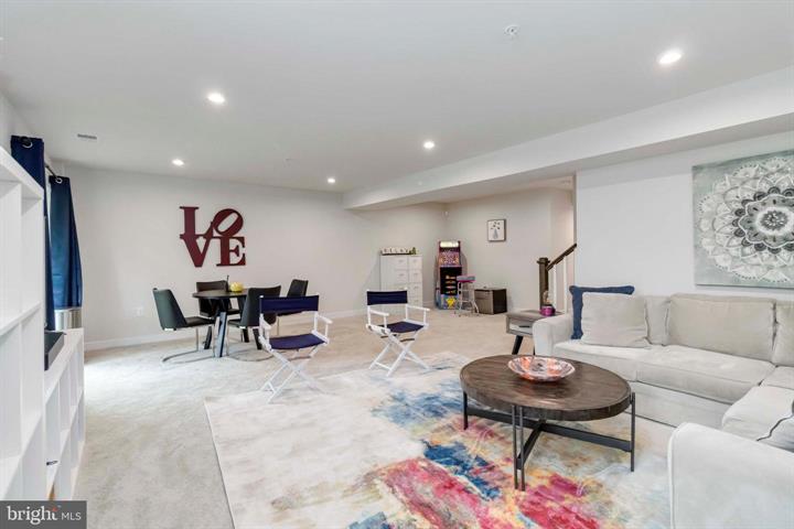 Cheltenham, Pennsylvania, 19012, United States, 3 Bedrooms Bedrooms, ,4 BathroomsBathrooms,Residential,For Sale,1887718