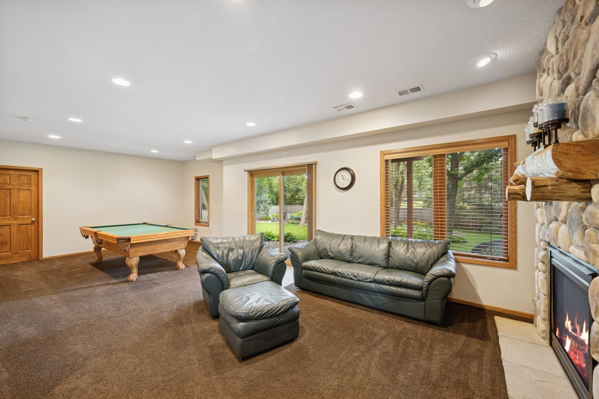 Lakeville, Minnesota, 55044, United States, 5 Bedrooms Bedrooms, ,4 BathroomsBathrooms,Residential,For Sale,1901941