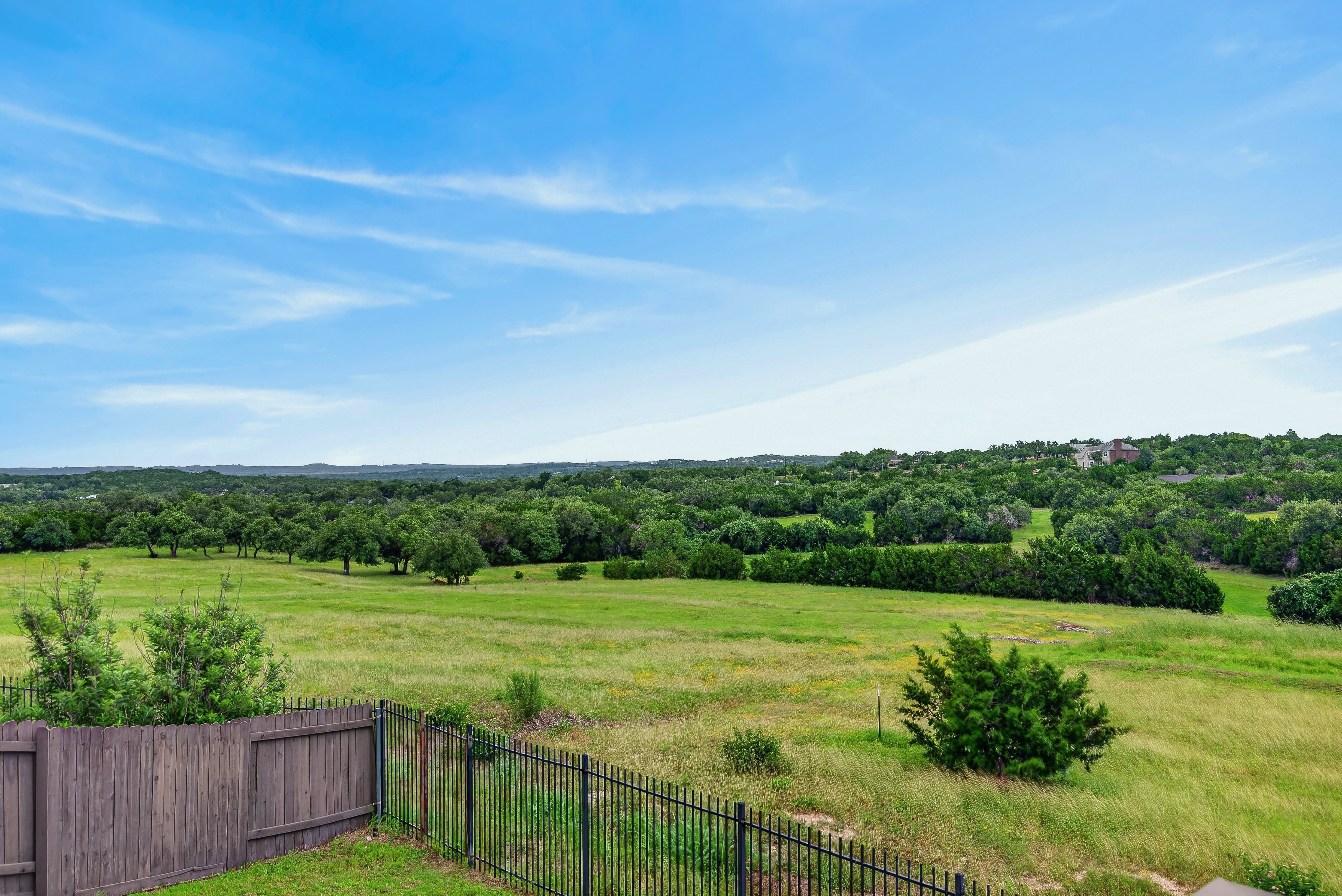  700 Ledge Stone Drive, Austin, TX 78737 - 物件實景