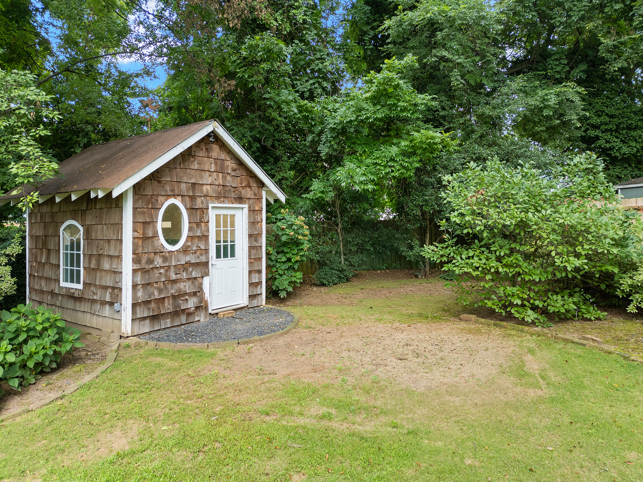  Thoughtfully Updated Oakhurst Bungalow - 物件實景