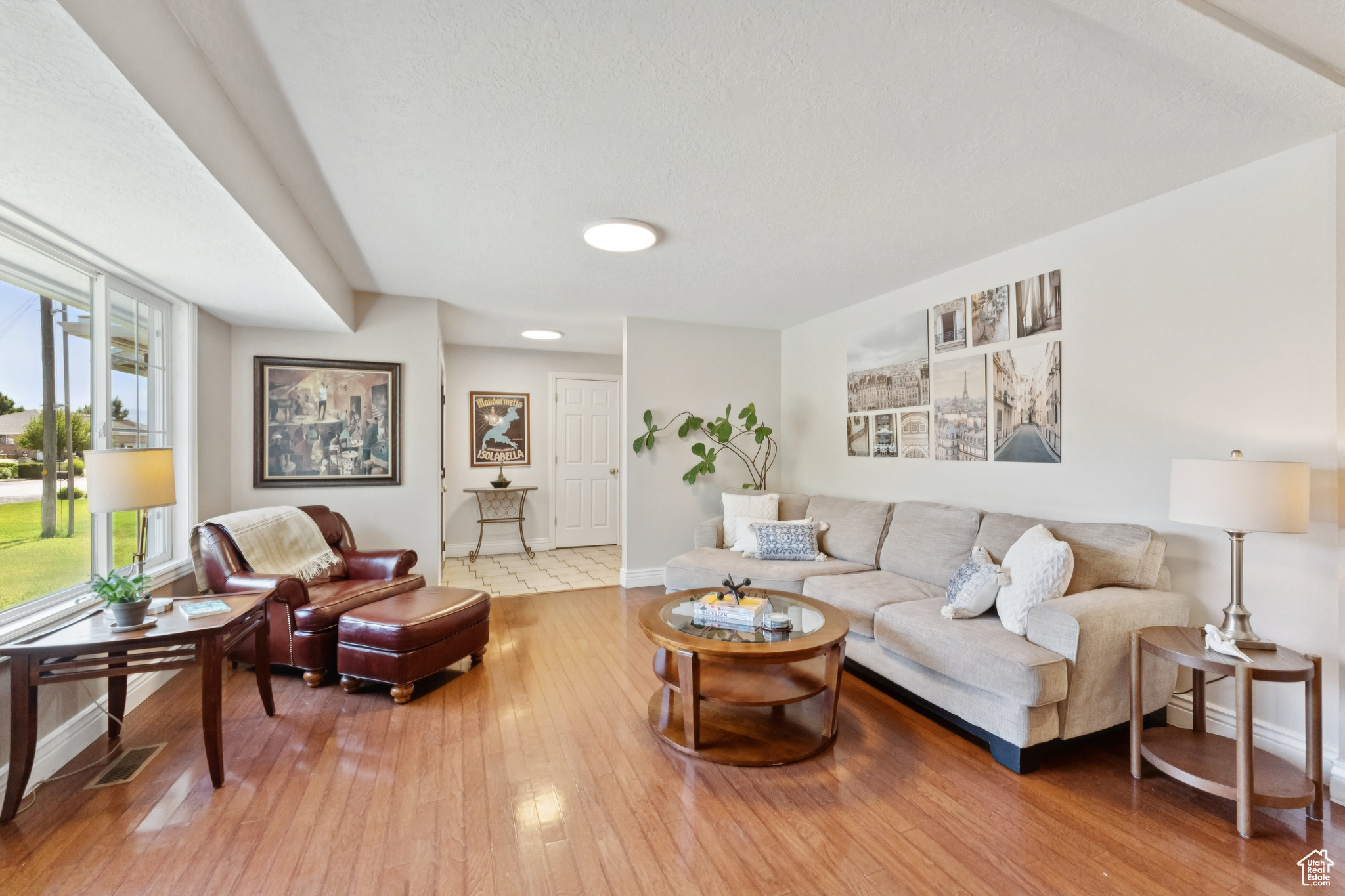 Draper, Utah, 84020, United States, 6 Bedrooms Bedrooms, ,4 BathroomsBathrooms,Residential,For Sale,1848551