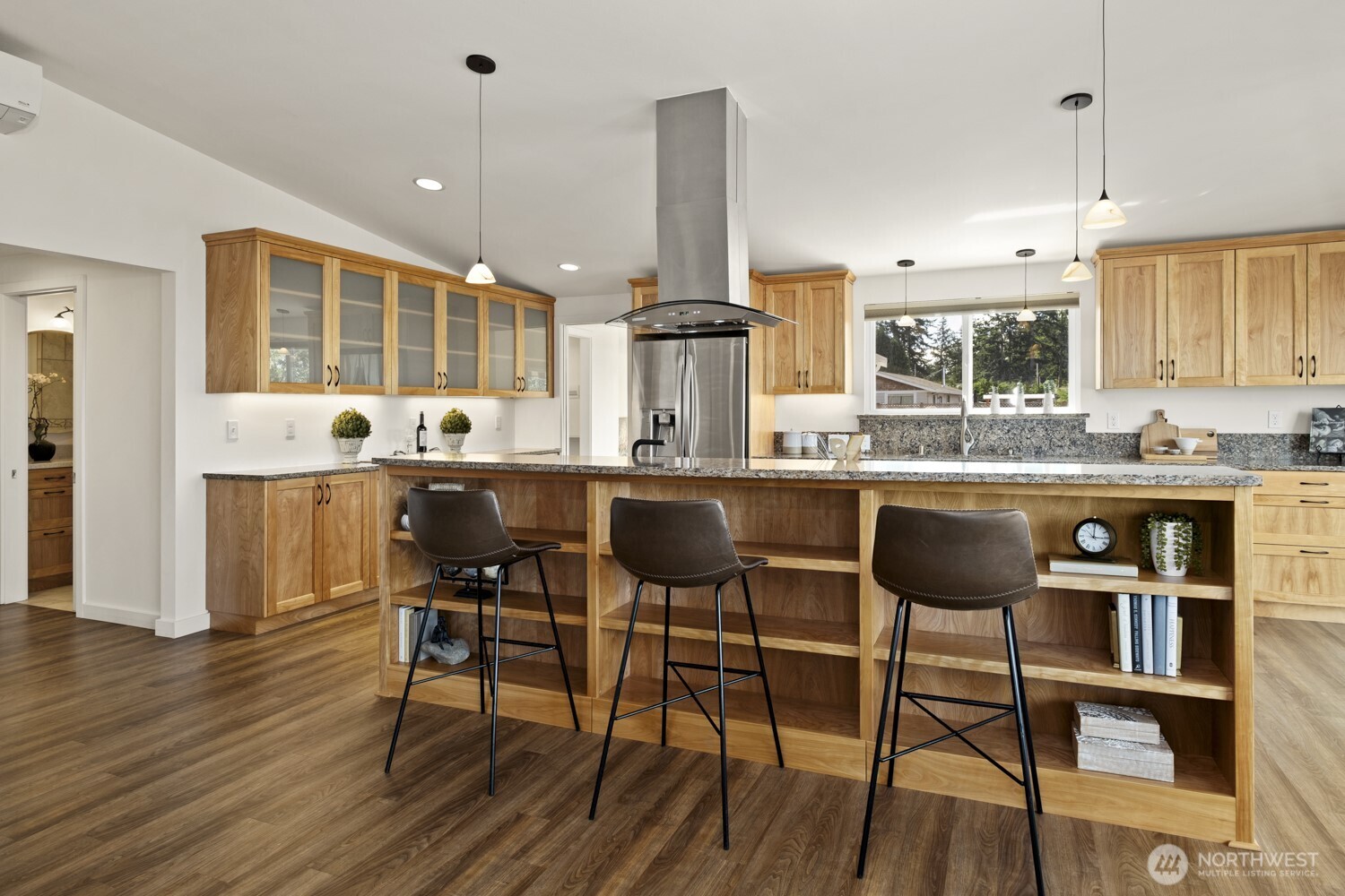 Port Townsend, Washington, 98368, United States, 2 Bedrooms Bedrooms, ,2 BathroomsBathrooms,Residential,For Sale,1925233