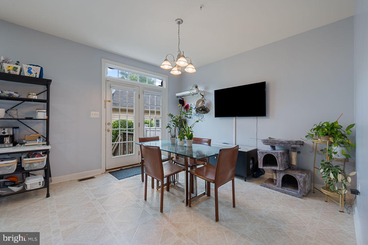 Clarksburg, Maryland, 20871, United States, 3 Bedrooms Bedrooms, ,3 BathroomsBathrooms,Residential,For Sale,1885588