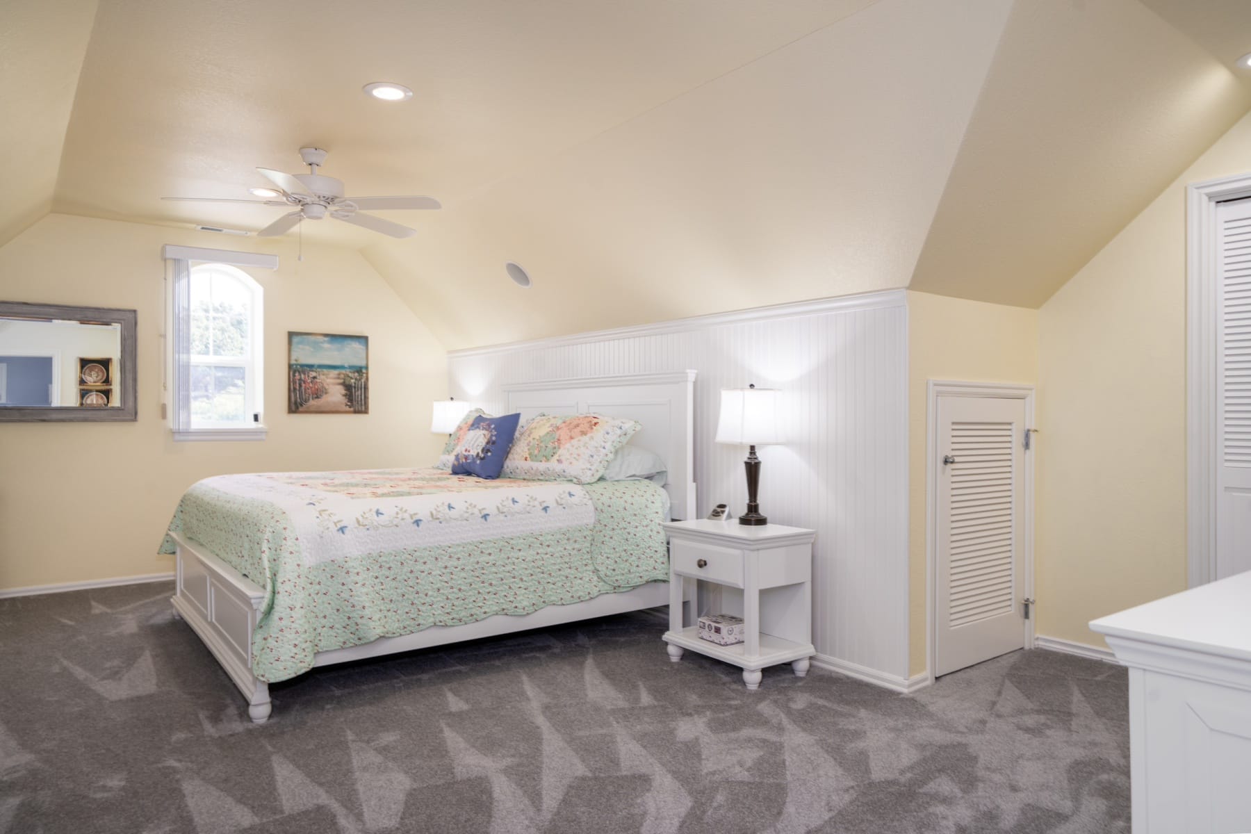  5820 SW ARBOR DR South Beach, OR 97366 - 物件實景