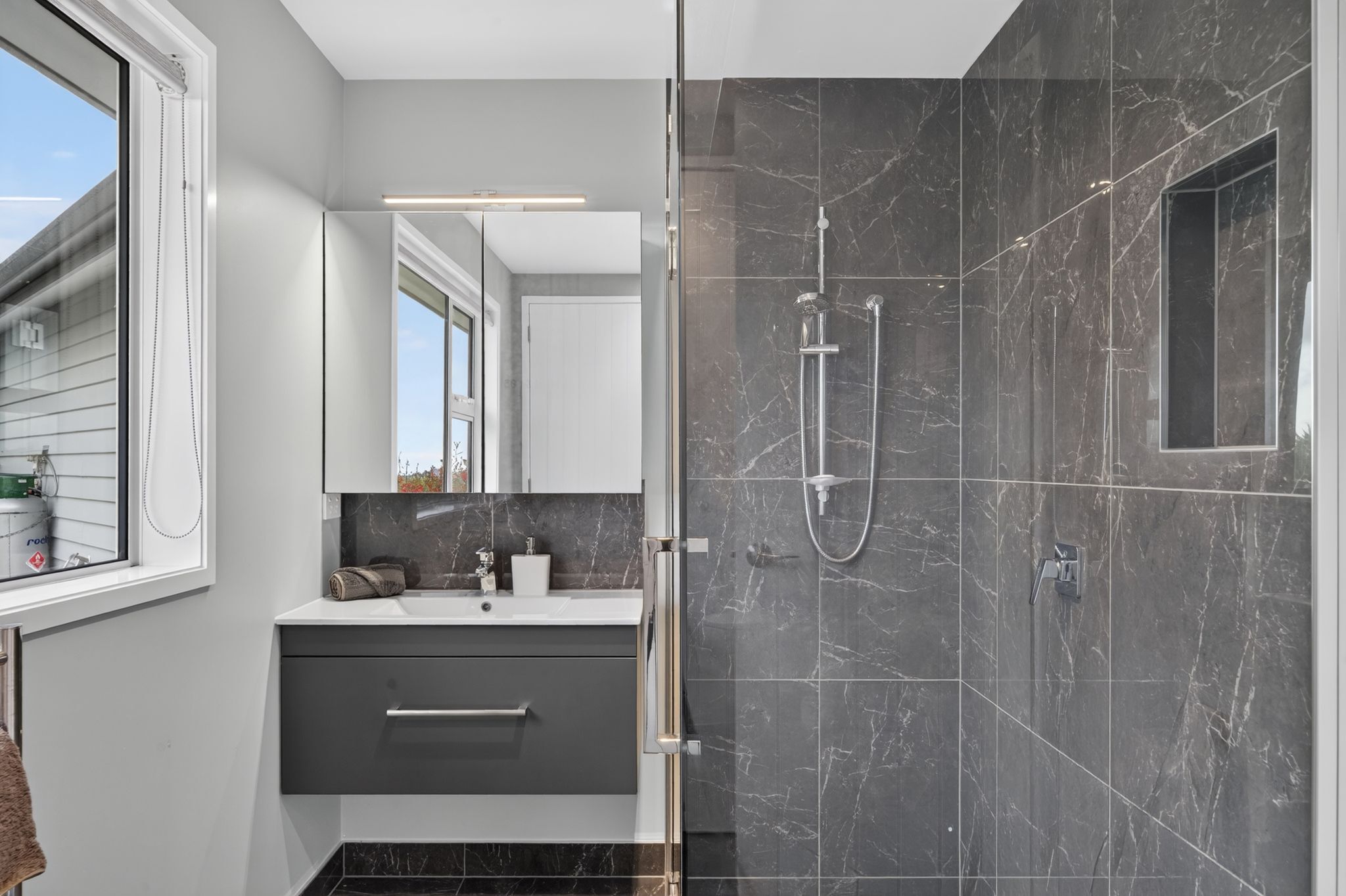  Bespoke in Design, Home and Income Retreat - 物件實景