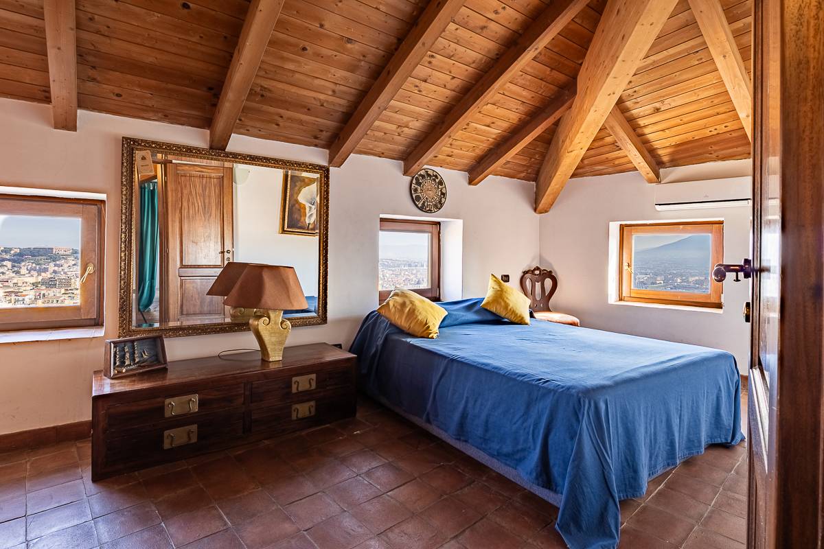 Napoli, Napoli, 80100, IT, 6 Bedrooms Bedrooms, ,6 BathroomsBathrooms,Residential,For Sale,1991925