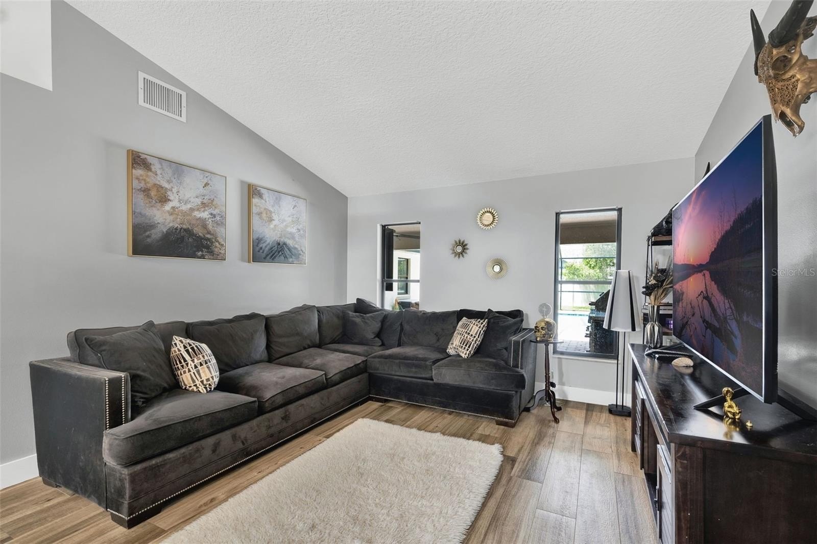 WINTER HAVEN, Florida, 33881, United States, 4 Bedrooms Bedrooms, ,2 BathroomsBathrooms,Residential,For Sale,1976017