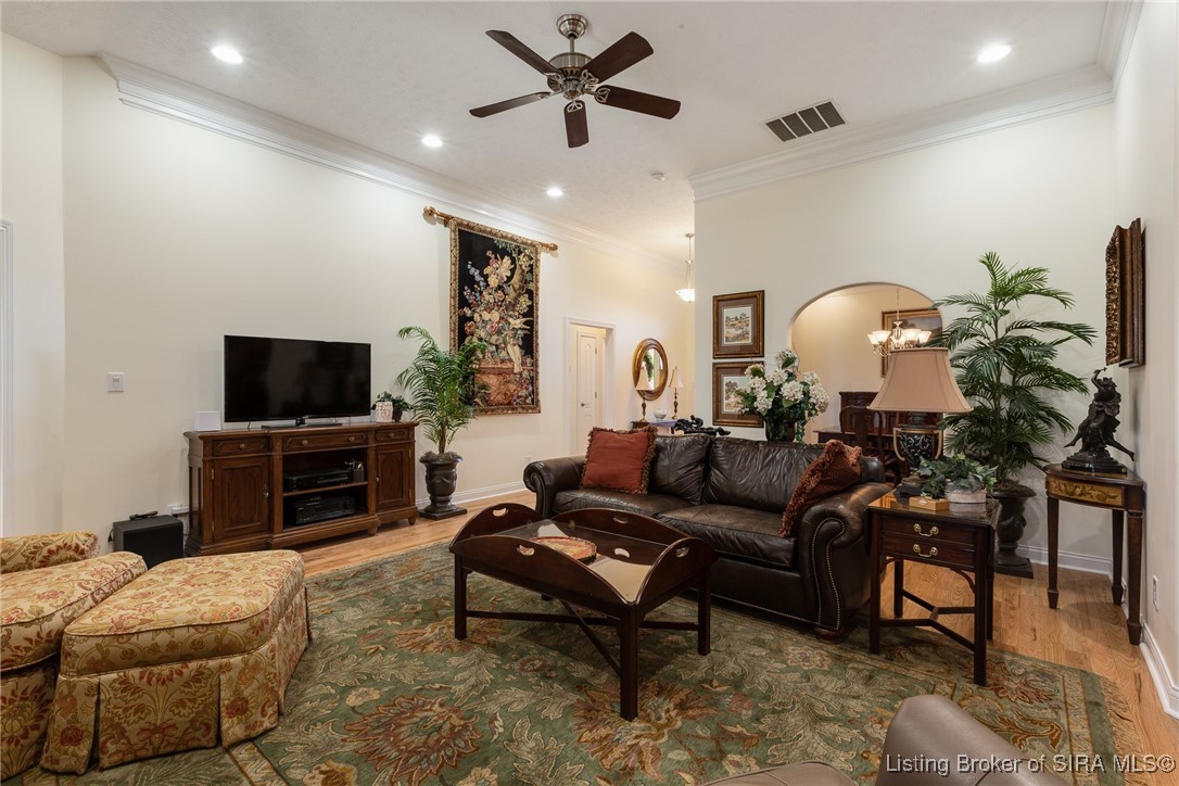 Jeffersonville, Indiana, 47130, United States, 3 Bedrooms Bedrooms, ,2 BathroomsBathrooms,Residential,For Sale,1752485
